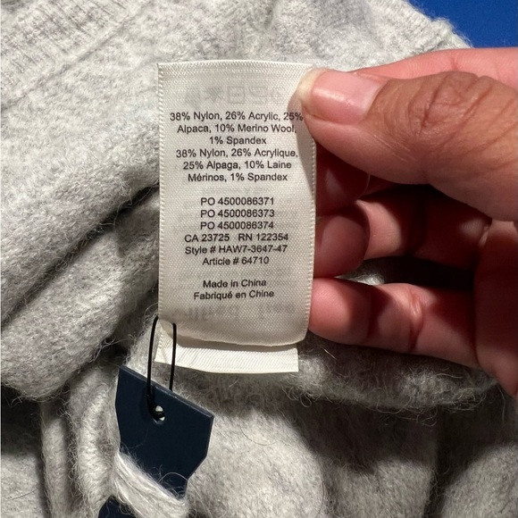 Aritzia Wilfred Free Sweater Womens Gray Raw Edge Oversized Wool Alpaca Nylon - Picture 6 of 6